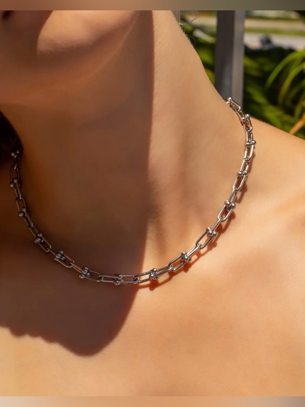 Silver U Shape Graduated Link Charm Chain Necklace